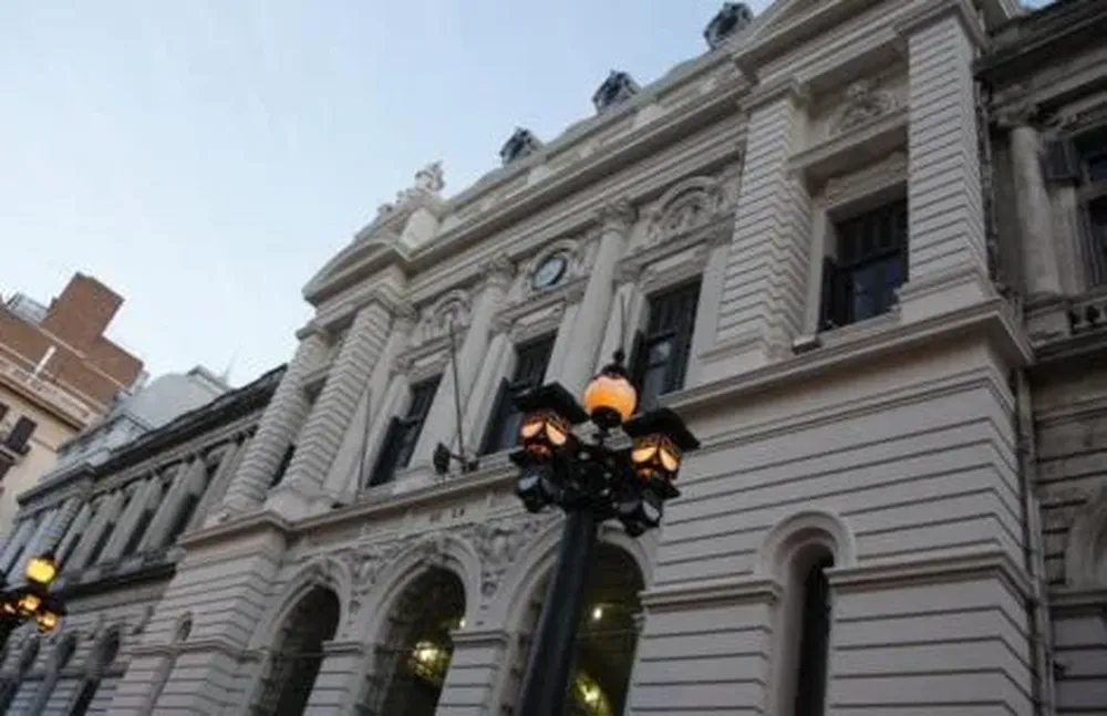 Fachada de la UdelaR