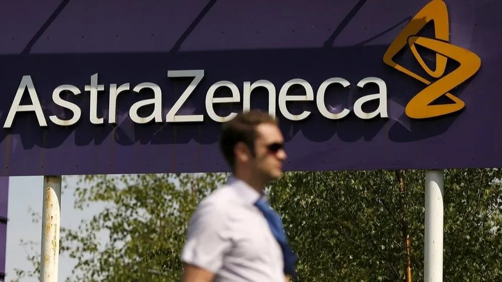 AstraZeneca es el laboratorio que está trabajando en la vacuna junto a la Universidad de Oxford, en Reino Unido