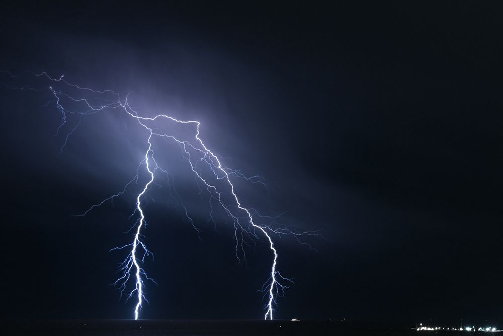 Tormenta en Montevideo con rayos el 29 de setiembre de 2025