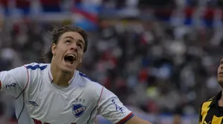 El zaguero Coates jugando en Nacional