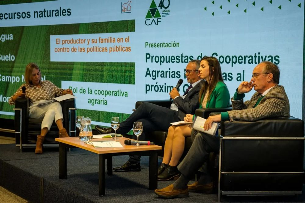 El documento contiene propuestas con base en tres ejes temáticos.