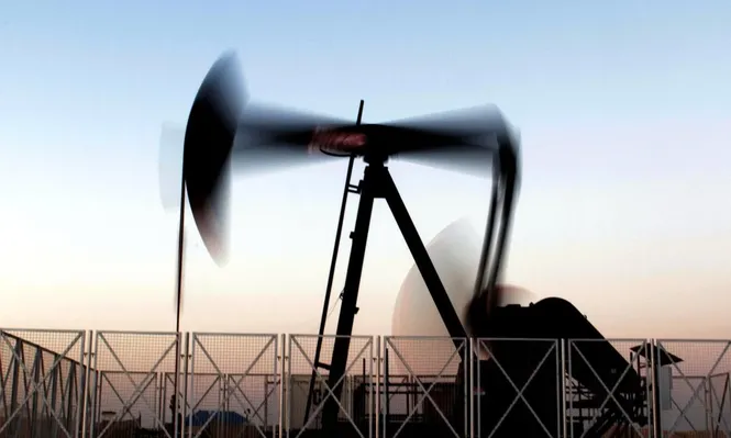 Las reservas de petróleo de EEUU aumentan casi cinco veces más de lo esperado