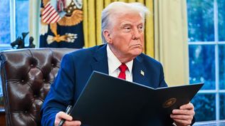 Tras reunirse con el CEO de Chevron, Trump evalúa extender la licencia de la petrolera para operar en Venezuela