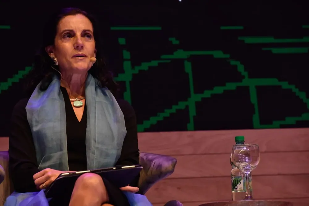 Azucena Arbeleche explicó el desarrollo del bono indexado a compromisos climáticos en Uruguay