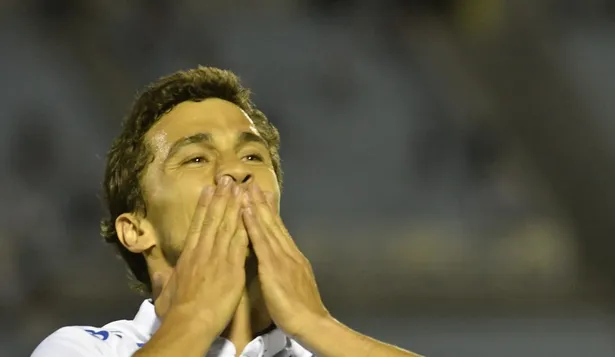 Papelito Fernández dispuesto a una rebaja salarial para seguir en Nacional