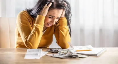 Los estadounidenses son pesimistas sobre la economía, pero siguen gastando.