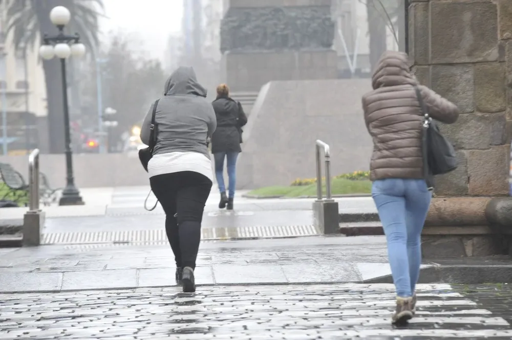 Las advertencias meteorológicas afectan a localidades de nueve departamentos