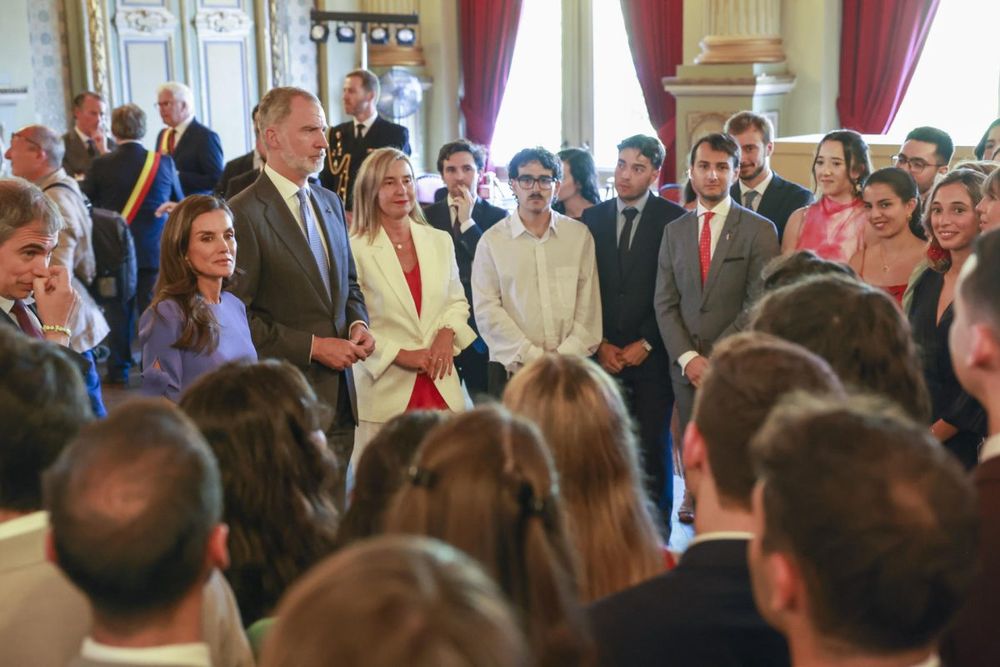El rey Felipe VI y la reina Letizia en Brujas.