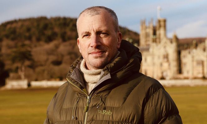 El doctor Alex Langlands dirige el proyecto ArchaeoMargam de la Universidad de Swansea.