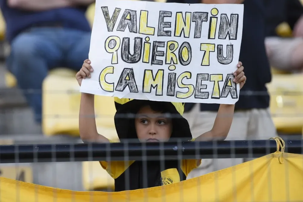 Pedido de camiseta para Valentín Rodríguez