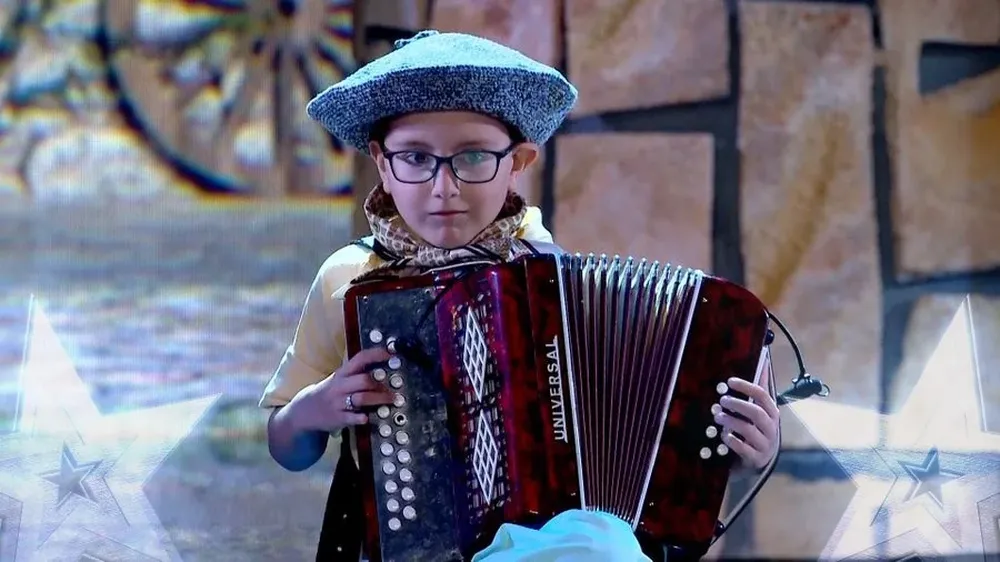 el niño acordeonista Enzo Castro es el ganador del concurso