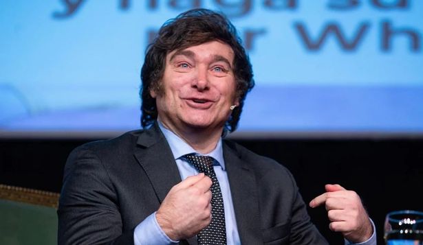 Milei lanza La Libertad Avanza a nivel nacional con un acto en Parque Lezama de San Telmo