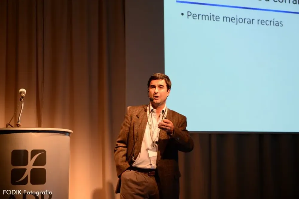 Darío Colombatto durante su exposición en ADP Zone.