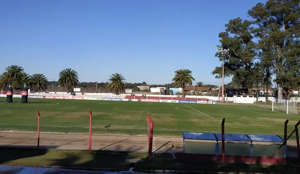 Así está el césped del Campeones Olímpicos de Florida