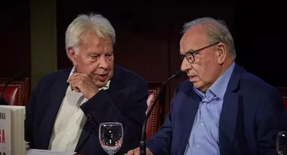El ex presidente Felipe González y Alfonso Guerra.