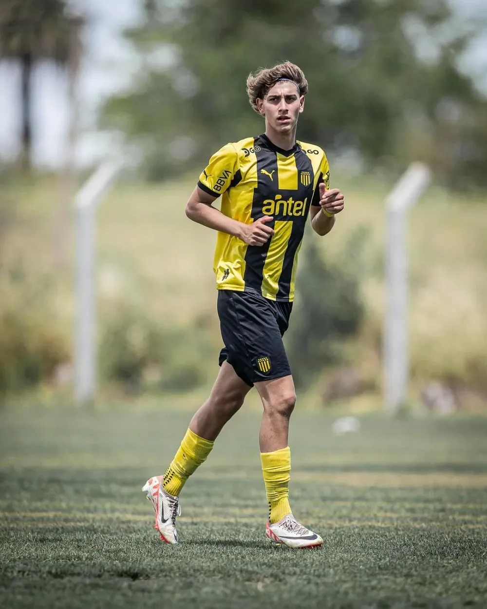 Juan Rodríguez, zaguero o lateral