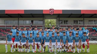 Partido de las juveniles de Uruguay en el Estadio Gloria de un Pueblo de Juanicó