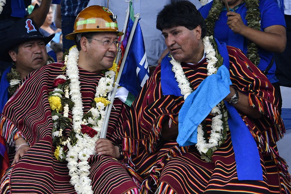 El actual presidente de Bolivia, Luis Arce, y el expresidente Evo Morales, ambos del MAS, protagonizan desde hace meses una feroz disputa interna por la candidatura presidencial y el liderazgo del partido.