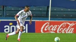 Paulo Vinicius viajó a Brasil y su continuidad en Nacional está en duda