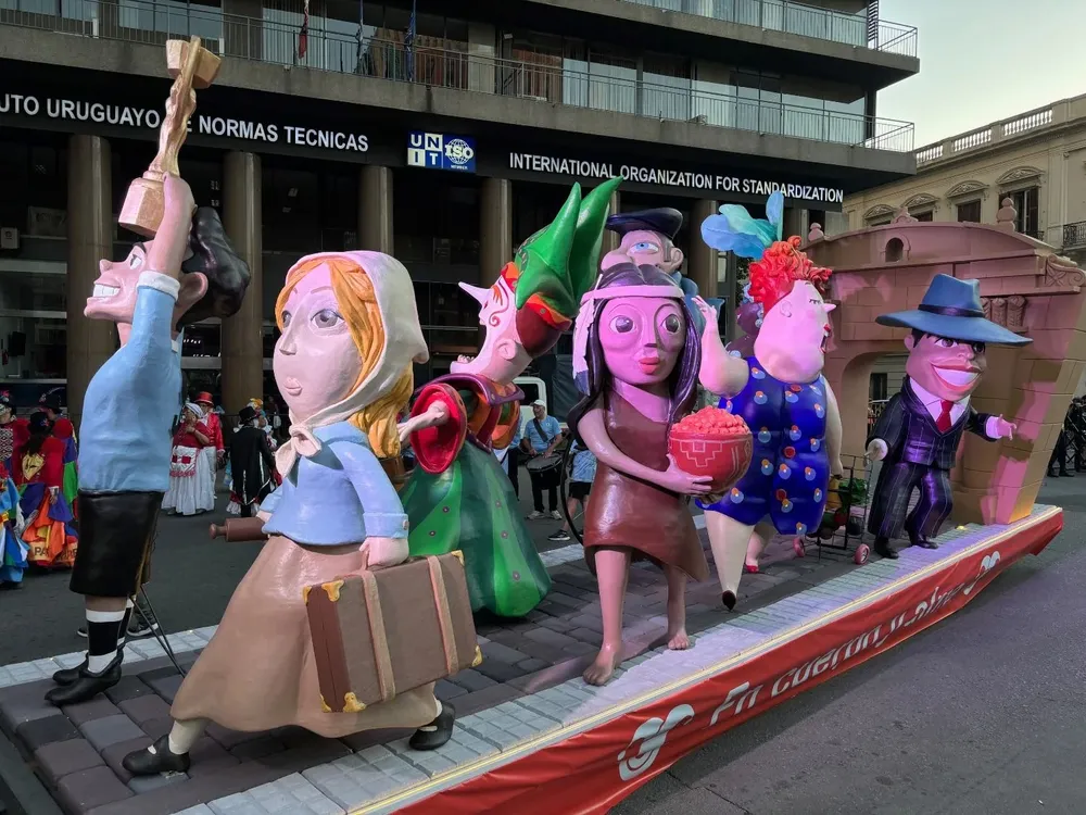 Carro alegórico del Carnaval 2024.