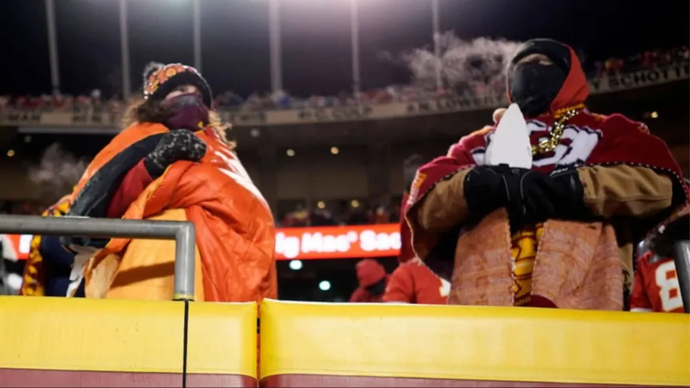 Público en el cuarto partido más frío de la historia