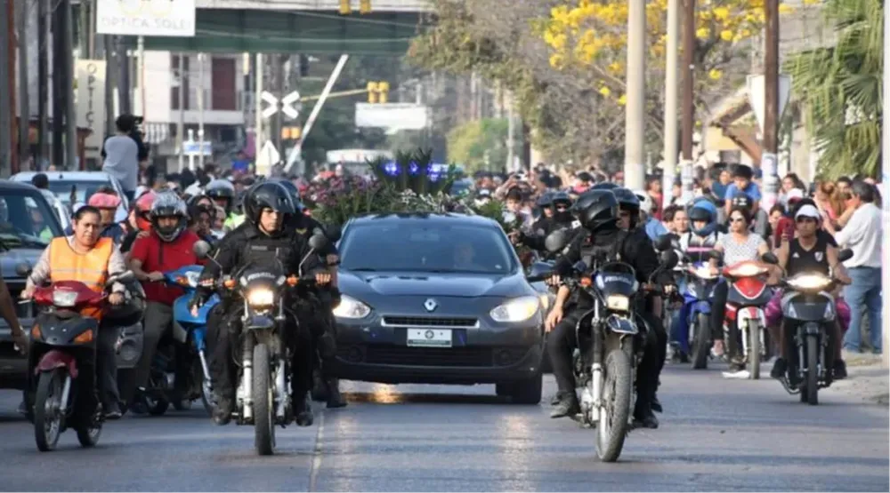 Multitudinaria caravana