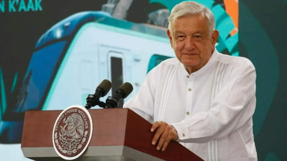 Andrés Manuel López Obrador asegura que la obra traerá prosperidad a una de las zonas más pobres de México.