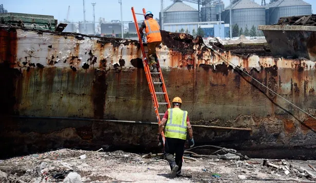 Desguace de barcos abandonados