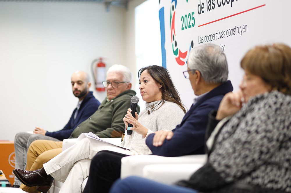 Cooperativismo: autoridades locales e internacionales expusieron sobre el valor de esa herramienta de gestión.