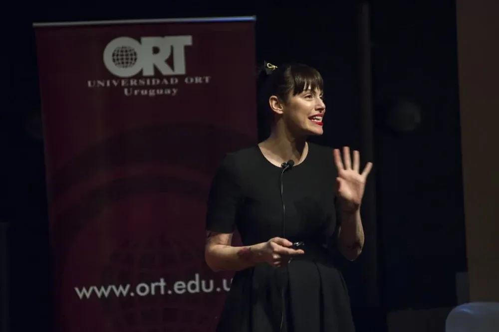 La charla de Connie Ansaldi fue una de las más esperadas de la jornada