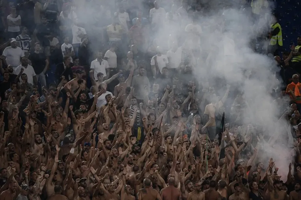 Hinchada de Lazio en el Olímpico de Roma