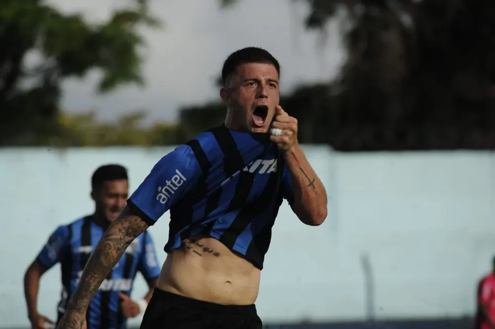 El Colo Ramírez, figura de Liverpool