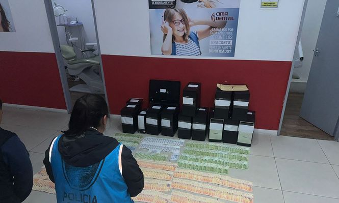 Clausuran consultorios odontológicos en CABA e imputan a 12 personas por ejercicio ilegal de la medicina