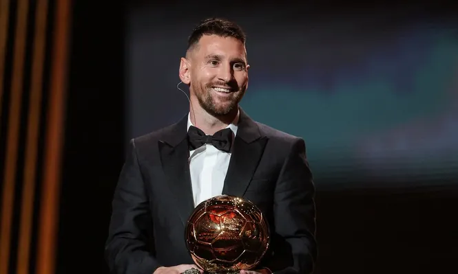 Messi gana el octavo Balón de Oro.