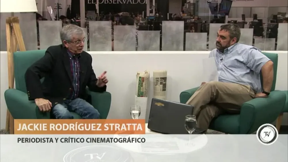 El crítico de cine Jackie Rodríquez Stratta dijo en entrevista con Jaime Clara que en su adolescencia faltaba a clase una o dos veces por semana para ir al cine.También contó que un día un señor lo siguió hasta la casa y le dijo a la familia, a partir de ahí le pusieron un medio pupilo. Hace pocos años se reencontró con ese señor que lo quería conocer después de tanto tiempo.Se quedó con el remordimiento de haberme hecho un mal al principio y consideró que tenía que venir a verme, agregó el periodista.
