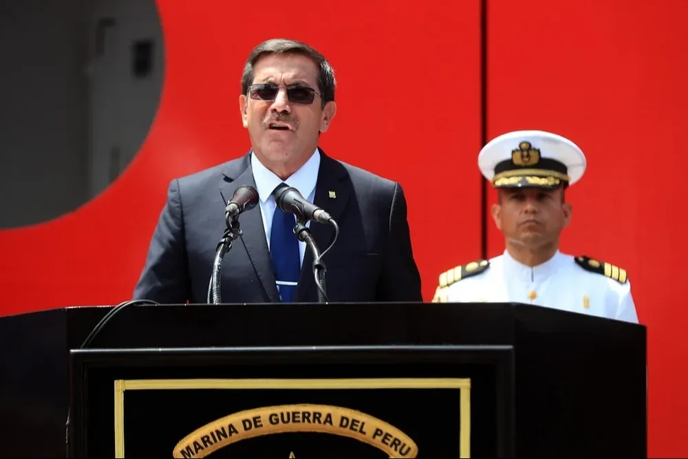 El ministro de Defensa, Jorge Chávez, dijo que al Estado no le va a temblar la mano para enfrentar la delincuencia.