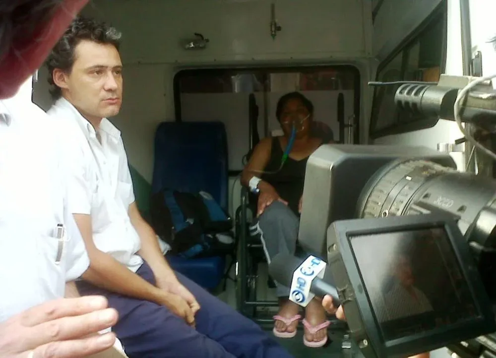 Una mujer esperó varias horas poder ser atendida