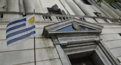 Muy baja adjudicación de nota en UI a 10 años
