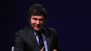 El presidente Javier Milei anticipó que “a mitad del año que viene se termina el problema de la inflación” y estimó que en 2026 el índice será cero.