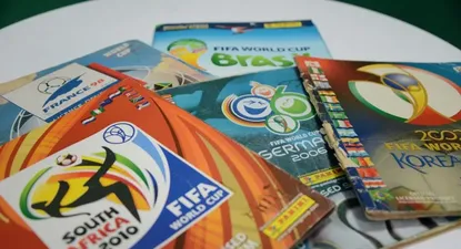 la imprenta clandestina que falsifica figuritas del mundial en peru