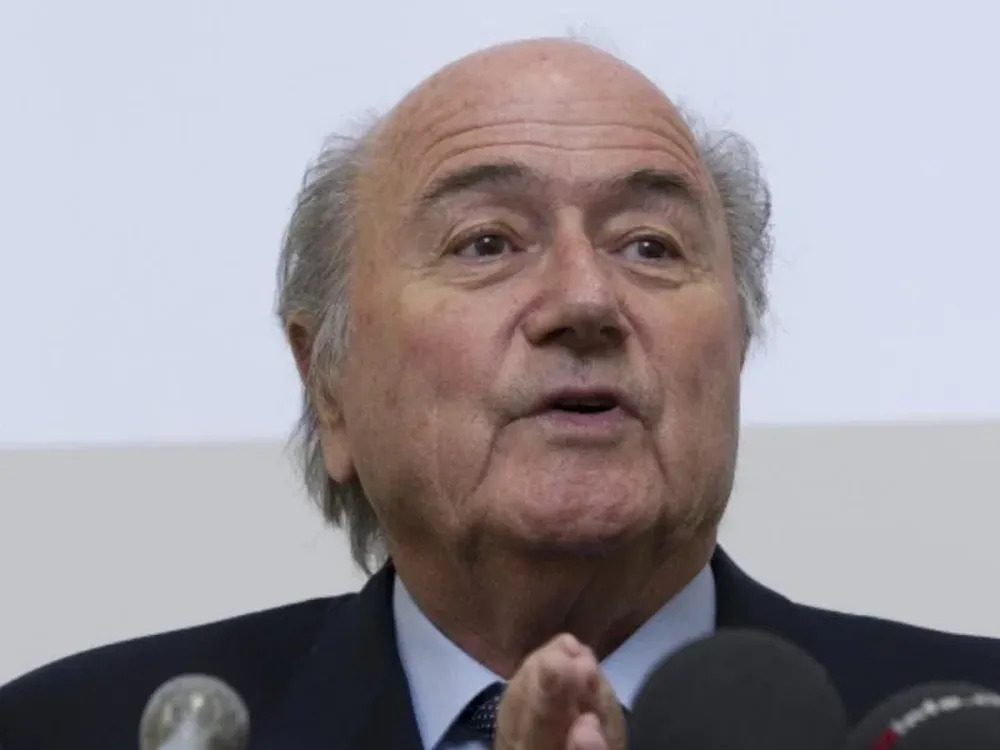 Lo que tiene que hacer es darse prisa, y acelerar los preparativos, dijo Blatter sobre la organización brasileña