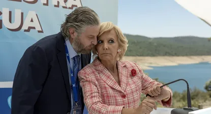 Escena de la película Políticamente incorrectos.