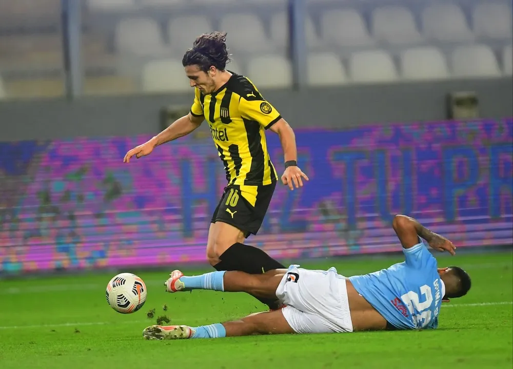 Agustín Canobbio contra Sporting Cristal