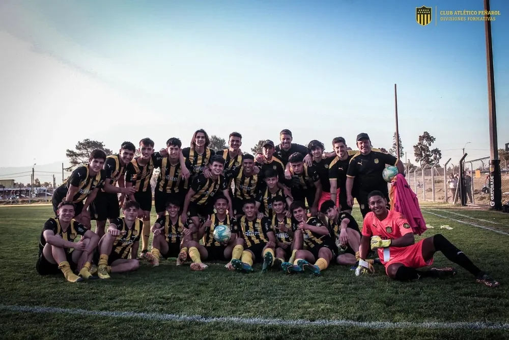 La sub 17 de Peñarol se va a Rosario
