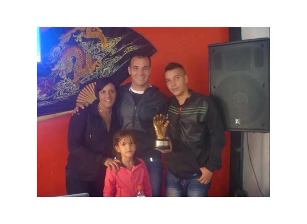 Viera con su familia