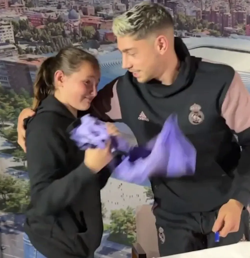 La niña que no aguantó las lágrimas ante el pedido de Federico Valverde de darle un abrazo