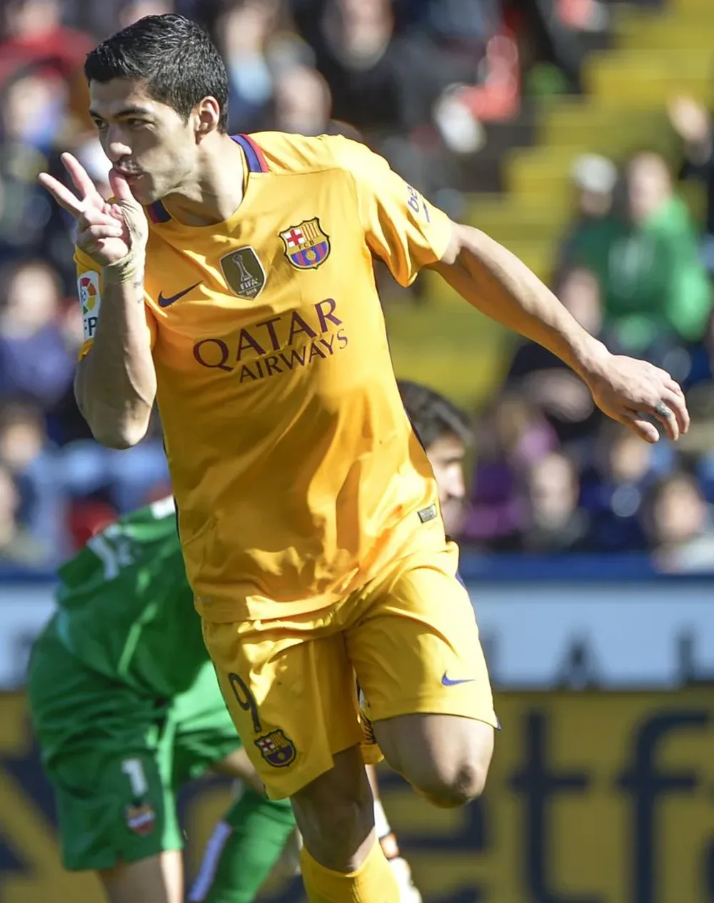 El festejo del final de Luis Suárez ante Levante