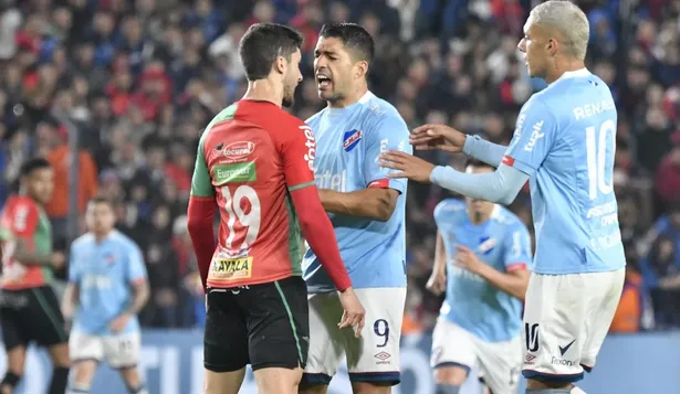 Rodrigo Pérez ante Luis Suárez