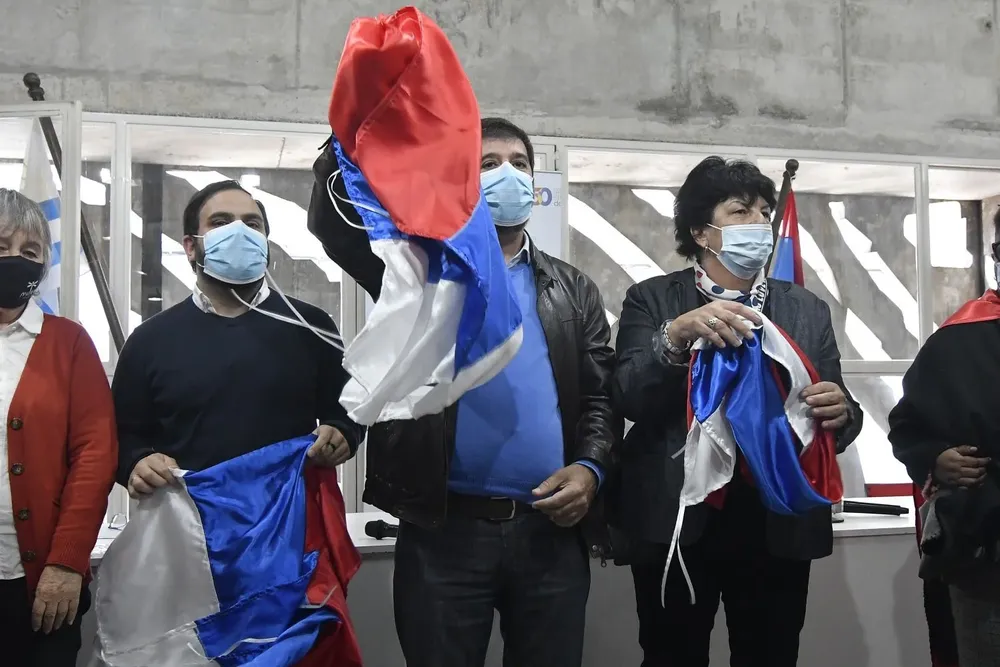 Los tres candidatos se dirigieron a los delegados presentes