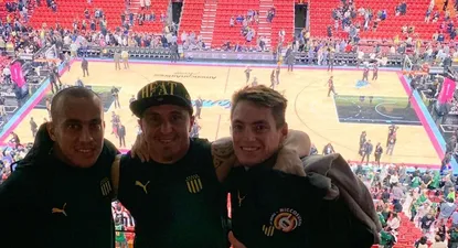 Los jugadores de Peñarol fueron a ver a Heat frente a Celtics